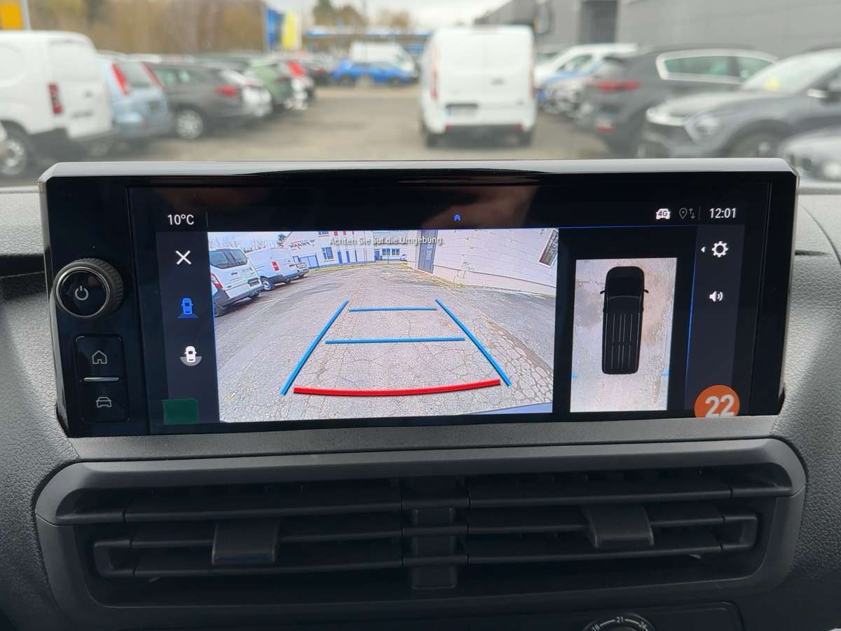 Fahrzeugbild eines Opel Vivaro