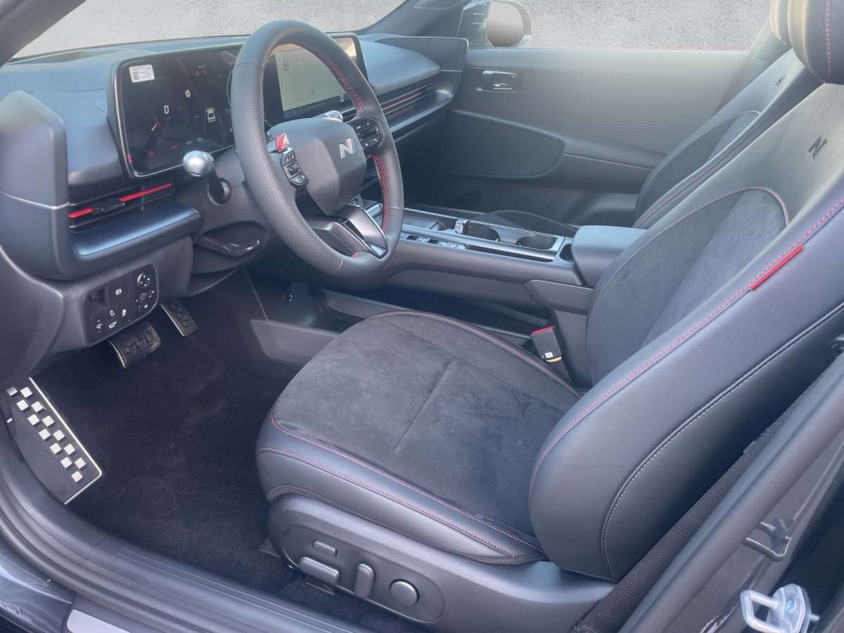 Fahrzeugbild eines Hyundai IONIQ 6