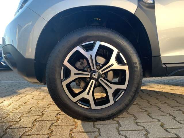 Fahrzeugbild eines Dacia Duster