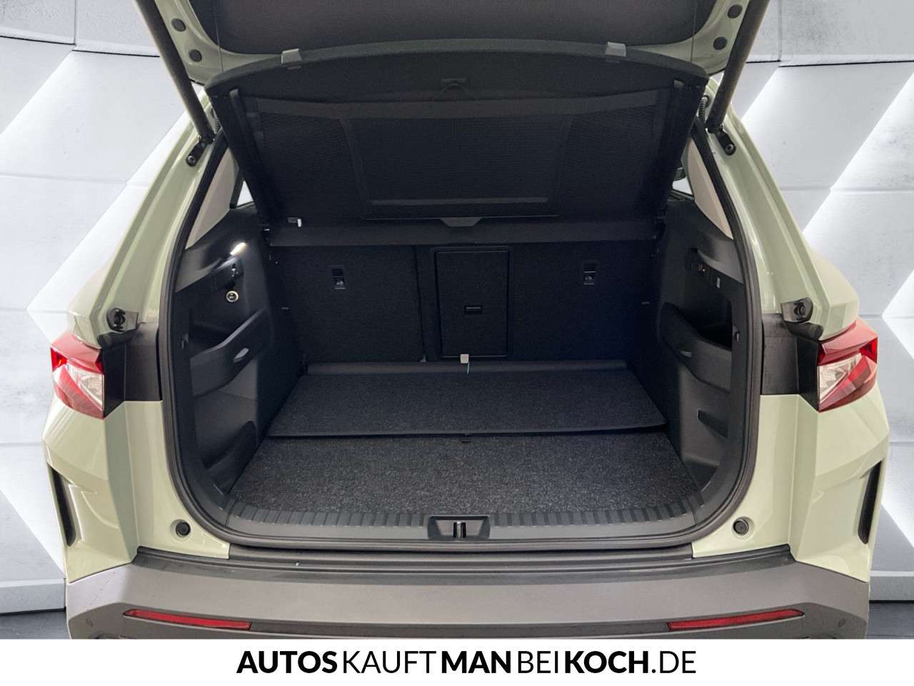 Fahrzeugbild eines Skoda ELROQ