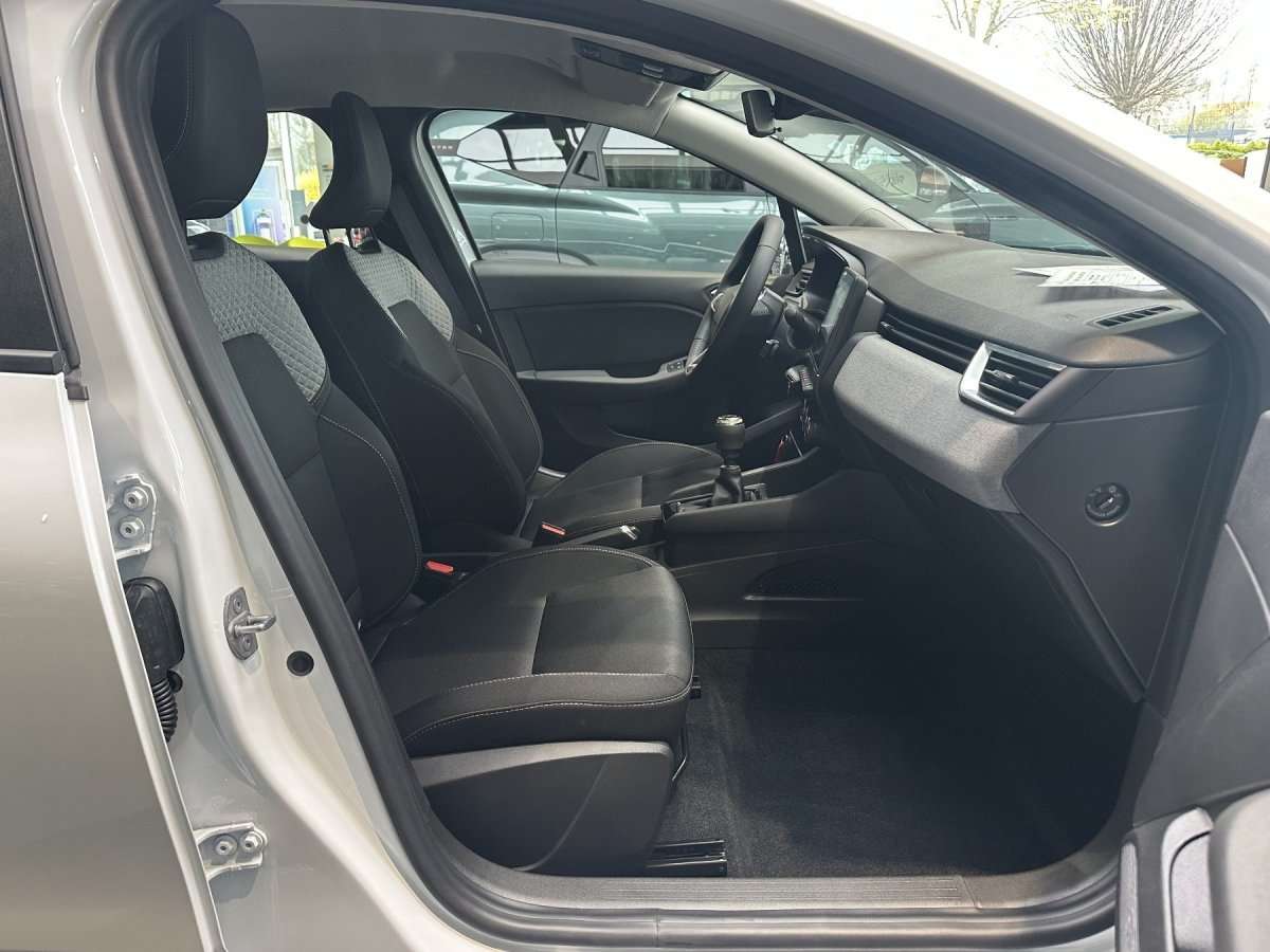 Fahrzeugbild eines Renault Clio