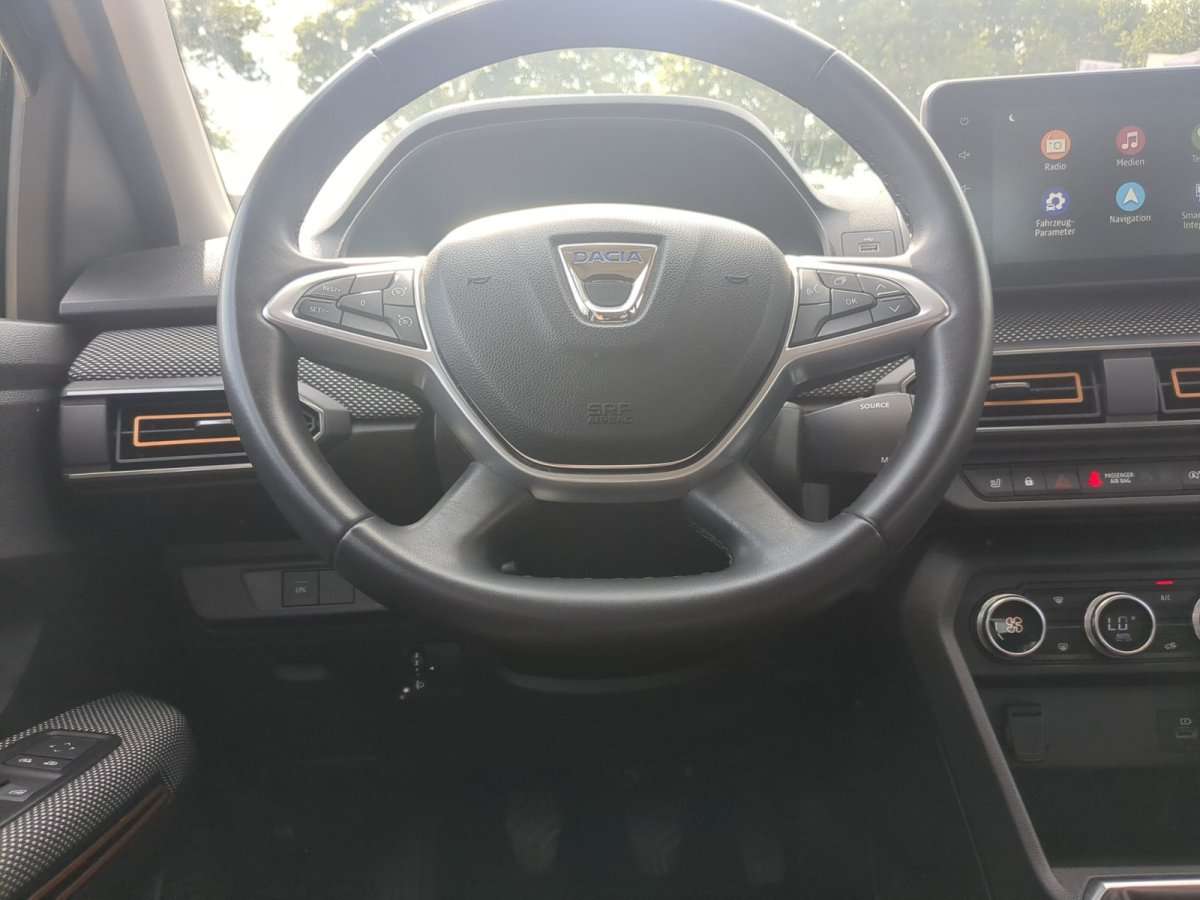 Fahrzeugbild eines Dacia Sandero