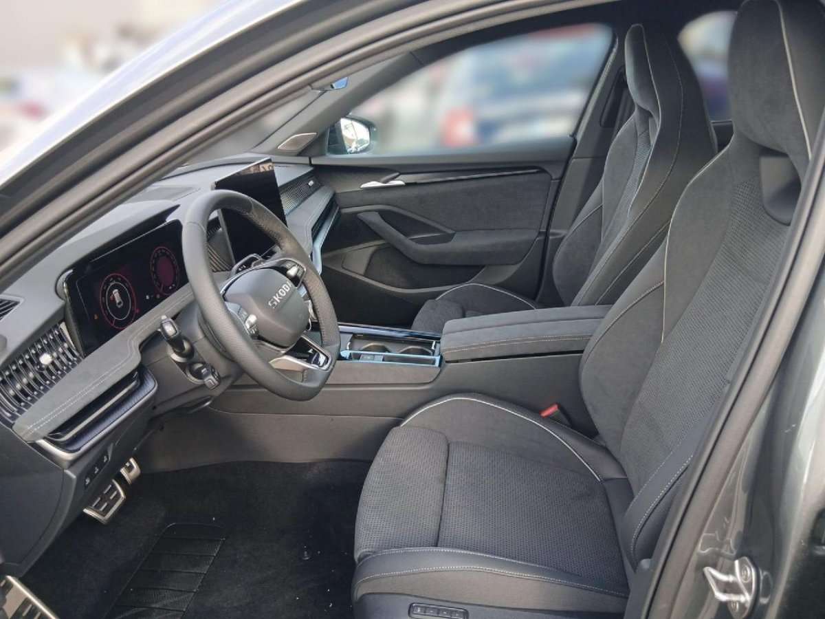Fahrzeugbild eines Skoda Superb