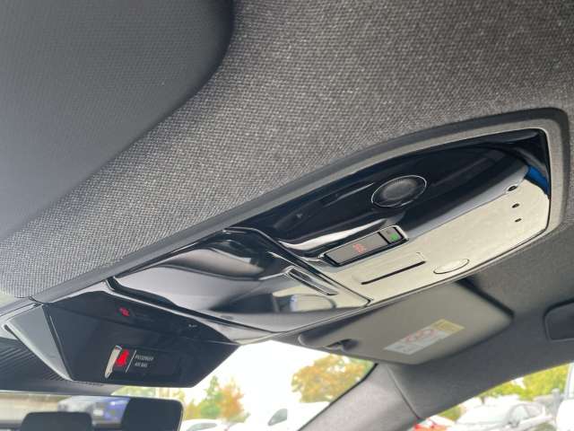 Fahrzeugbild eines Renault Rafale