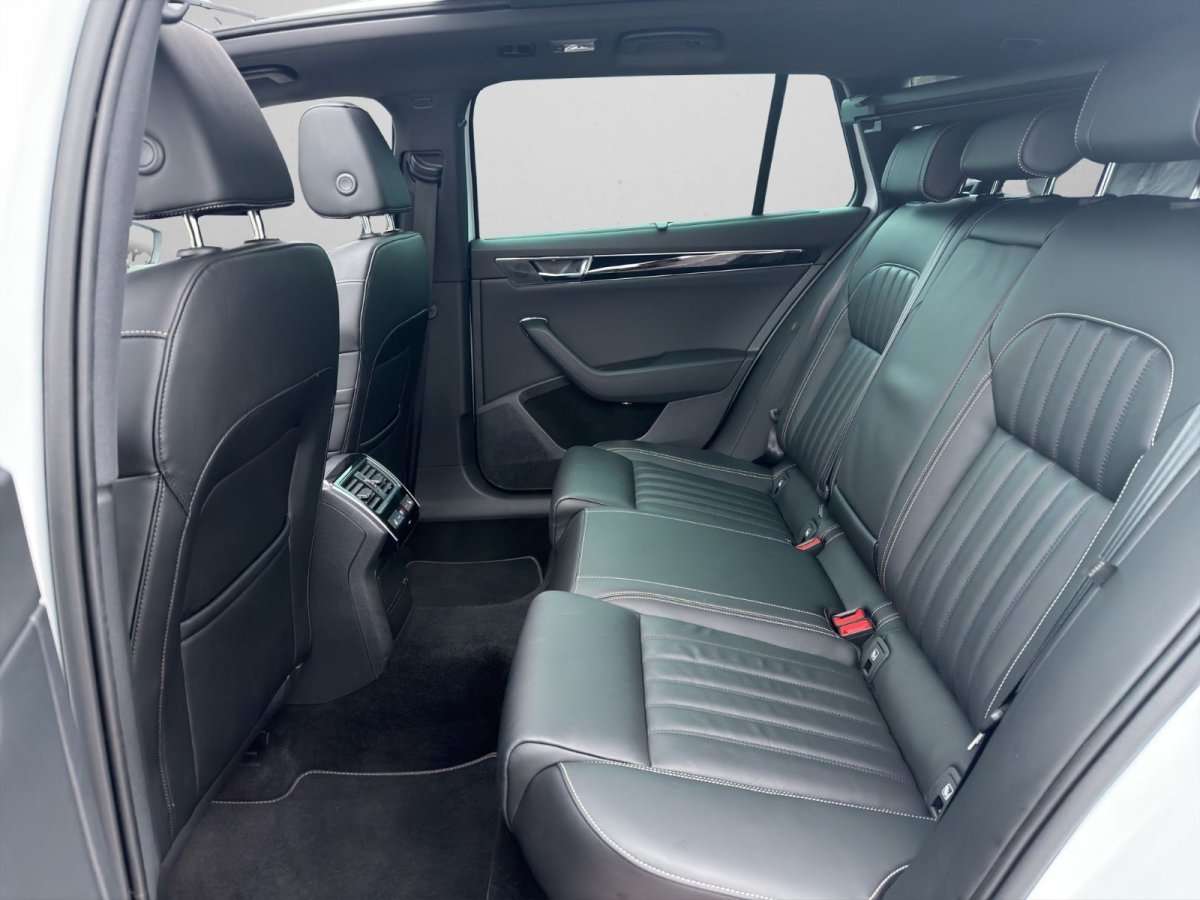 Fahrzeugbild eines Skoda Superb