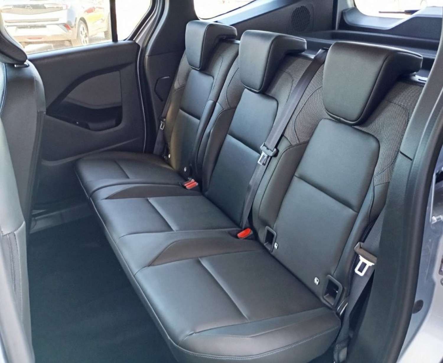 Fahrzeugbild eines Nissan Townstar