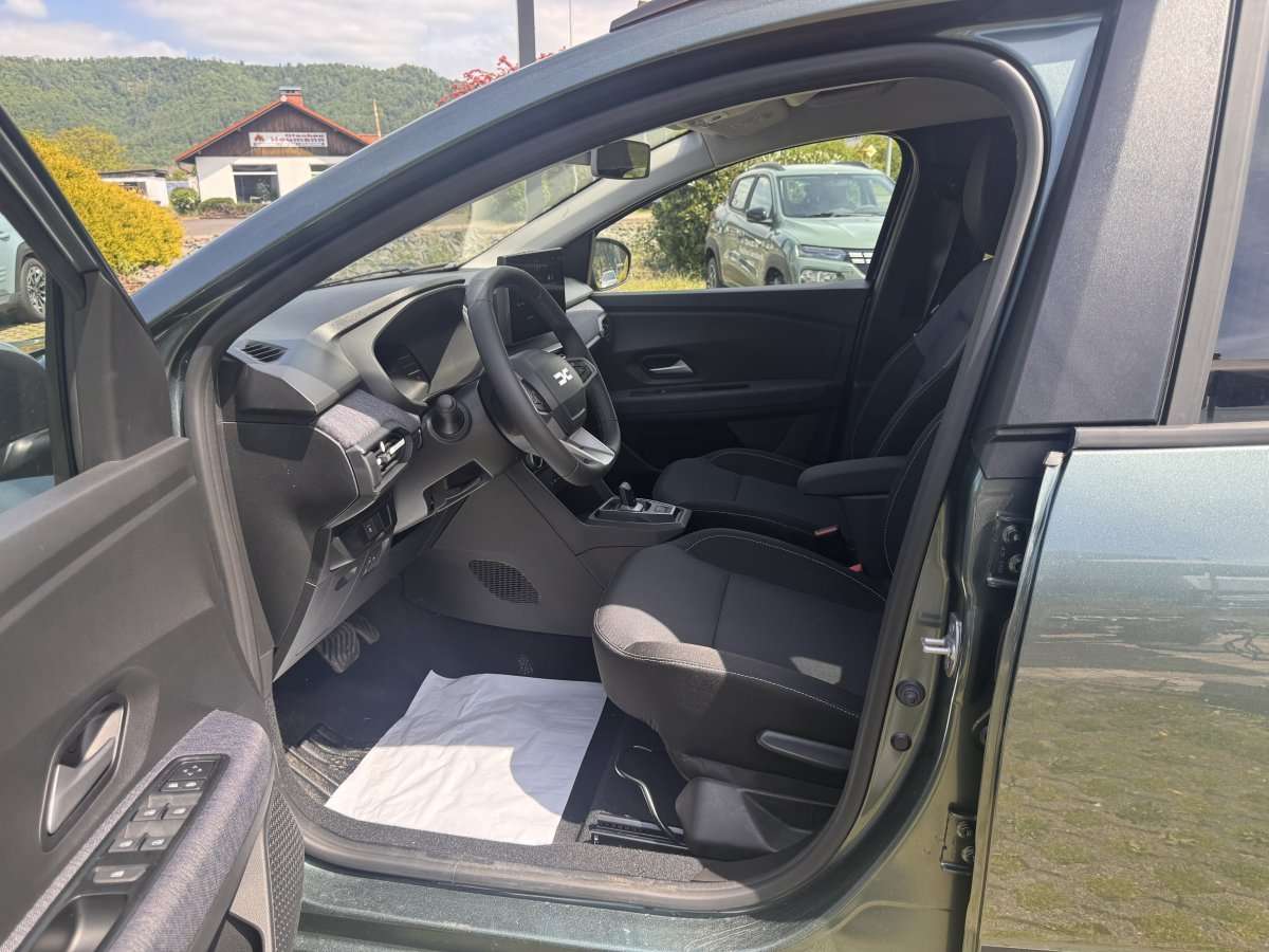 Fahrzeugbild eines Dacia Jogger