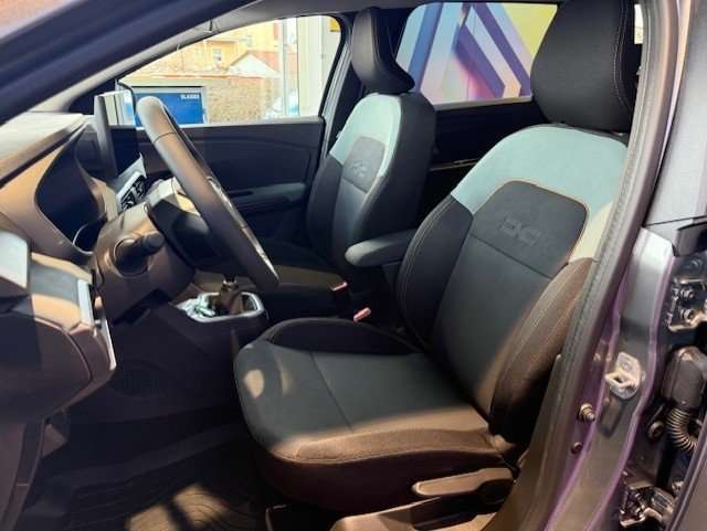 Fahrzeugbild eines Dacia Jogger