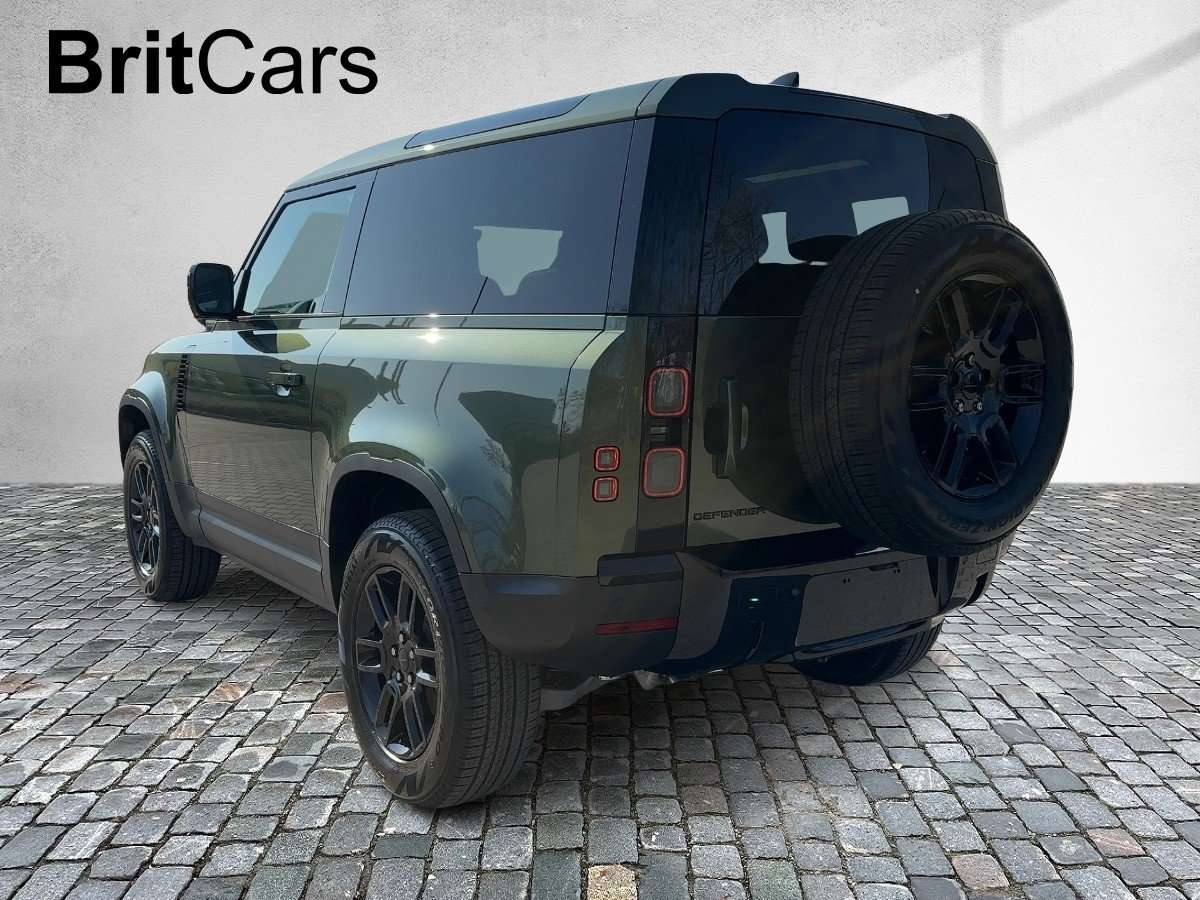 Fahrzeugbild eines Land Rover Defender