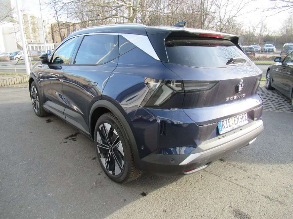 Fahrzeugbild eines Renault Scenic E-TECH