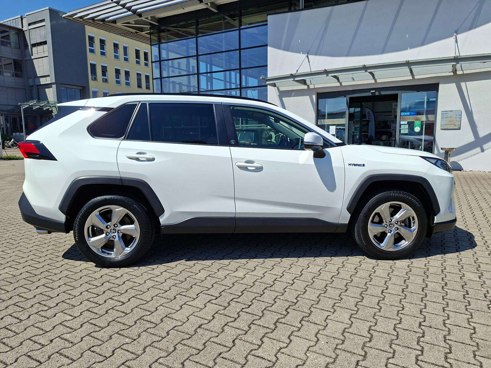 Fahrzeugbild eines Toyota RAV4
