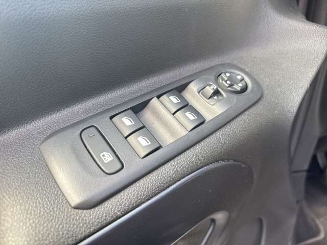 Fahrzeugbild eines Peugeot Rifter