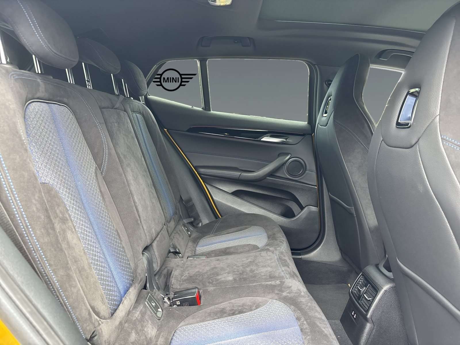Fahrzeugbild eines BMW X2