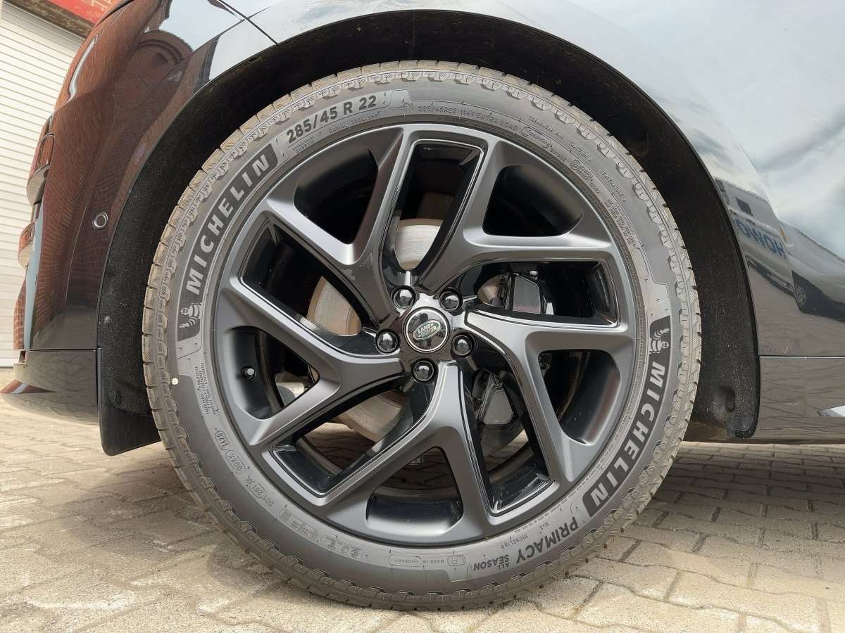Fahrzeugbild eines Land Rover Range Rover Sport