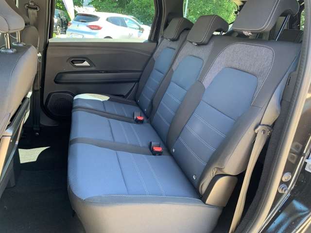 Fahrzeugbild eines Dacia Jogger