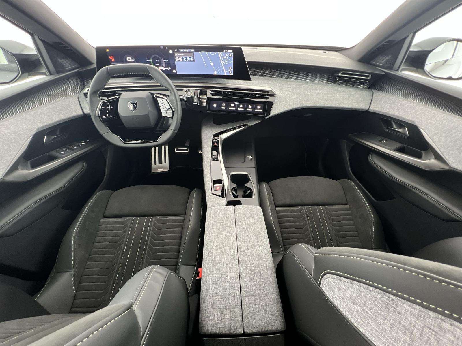 Fahrzeugbild eines Peugeot 5008