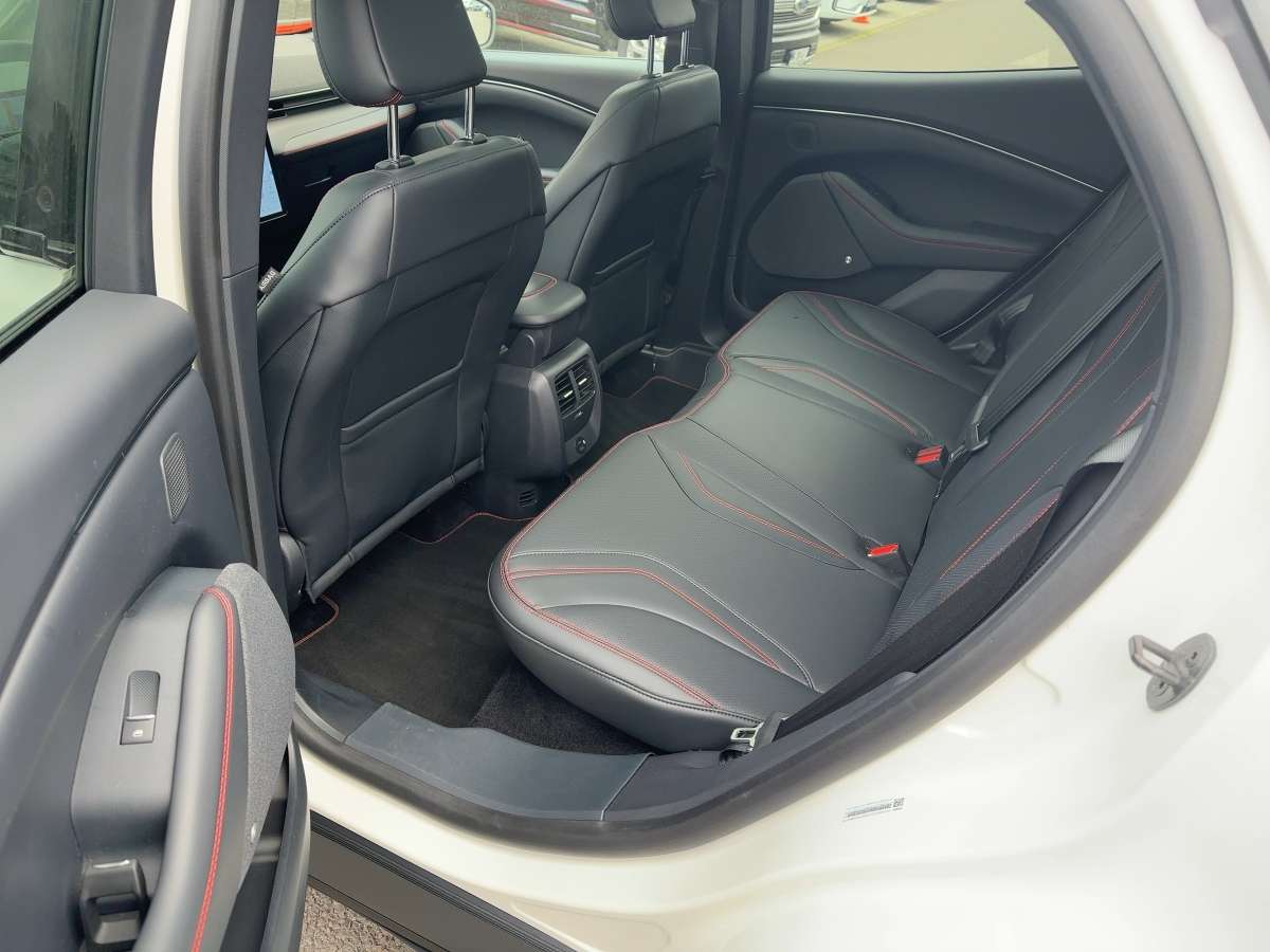 Fahrzeugbild eines Ford Mustang Mach-E