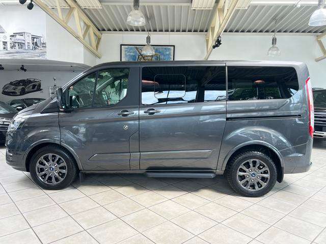 Fahrzeugbild eines Ford Tourneo Custom