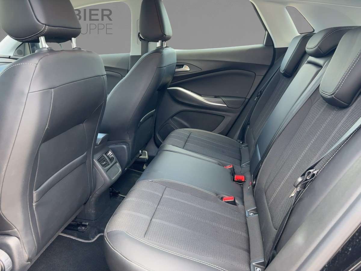 Fahrzeugbild eines Opel Grandland X