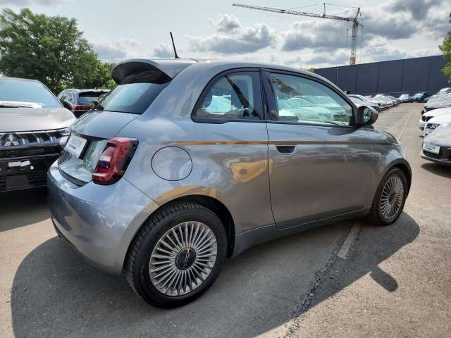 Fahrzeugbild eines Fiat 500