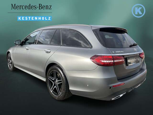 Fahrzeugbild eines Mercedes-Benz E-Klasse
