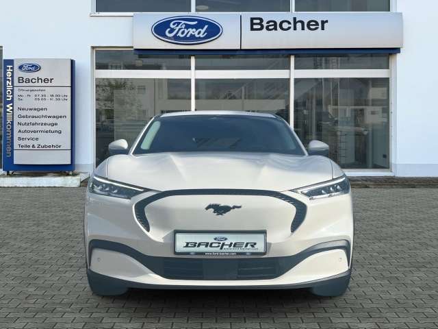Fahrzeugbild eines Ford Mustang Mach-E