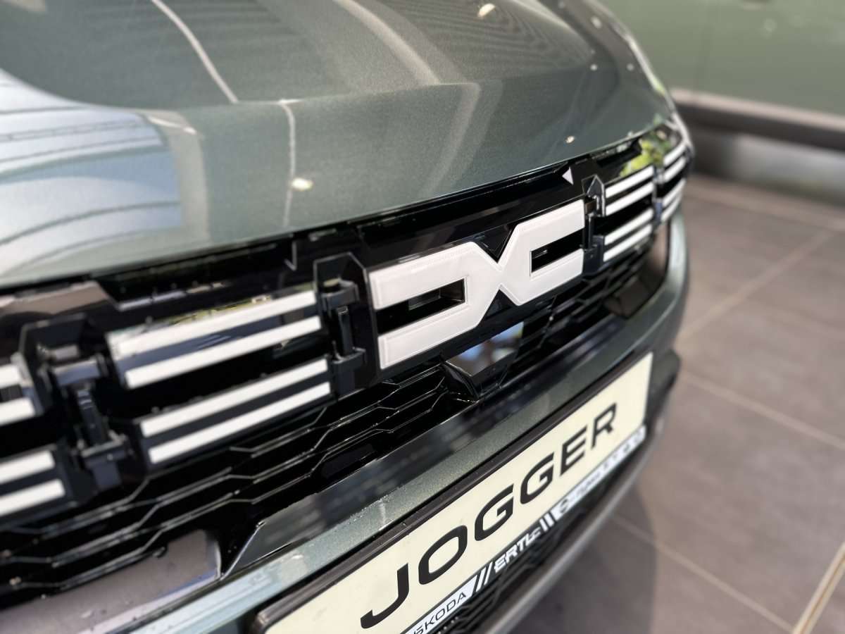 Fahrzeugbild eines Dacia Jogger
