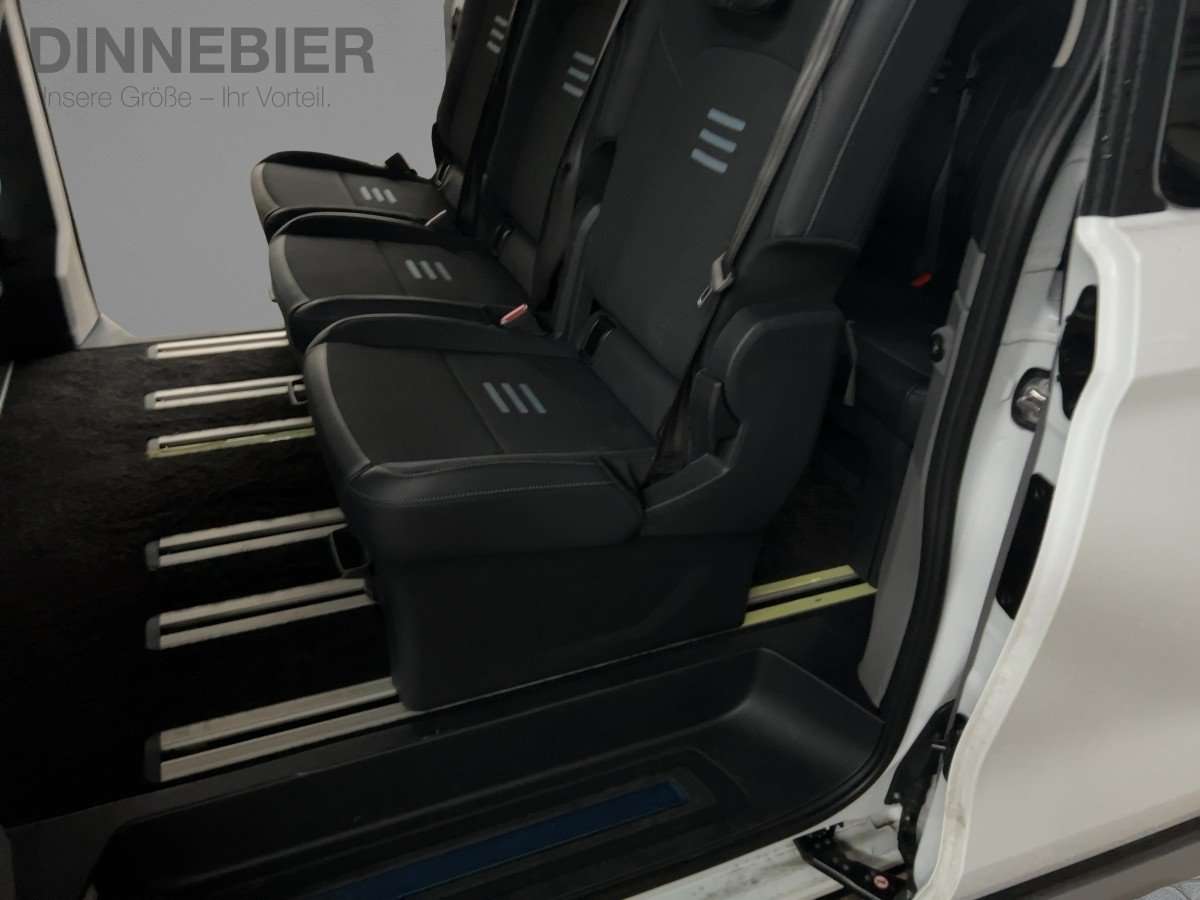 Fahrzeugbild eines Ford Tourneo Custom