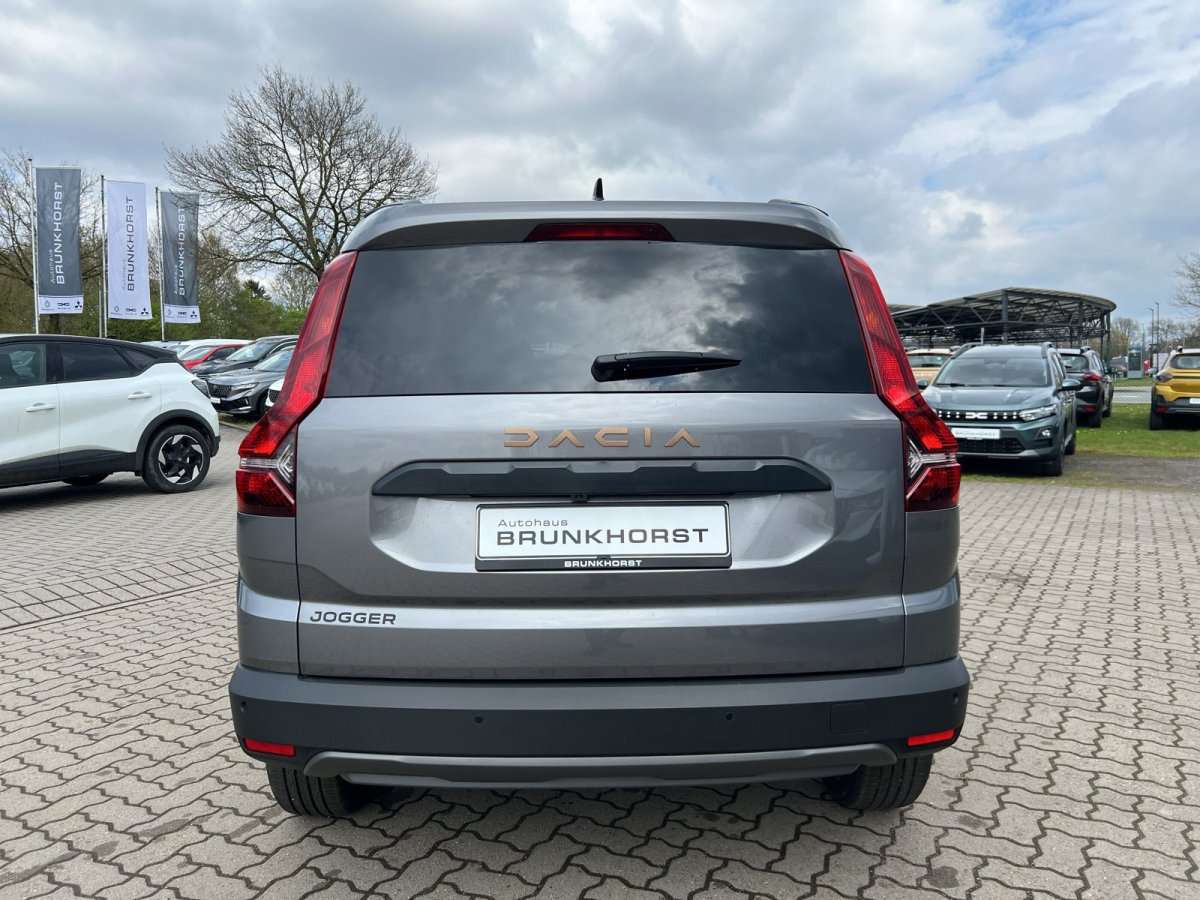 Fahrzeugbild eines Dacia Jogger