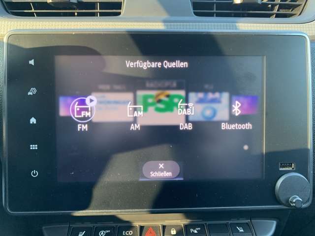 Fahrzeugbild eines Renault Express