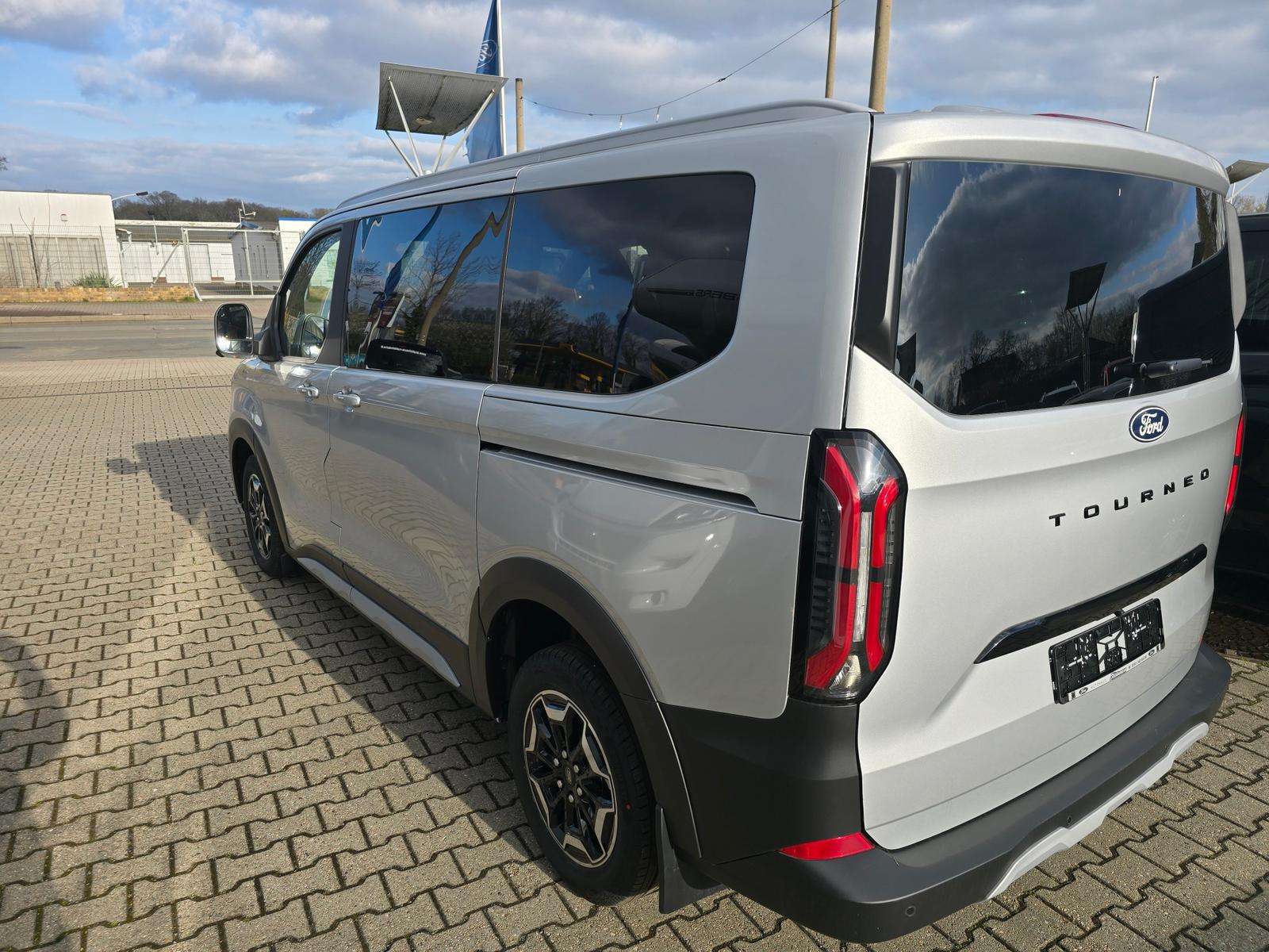 Fahrzeugbild eines Ford Tourneo Custom