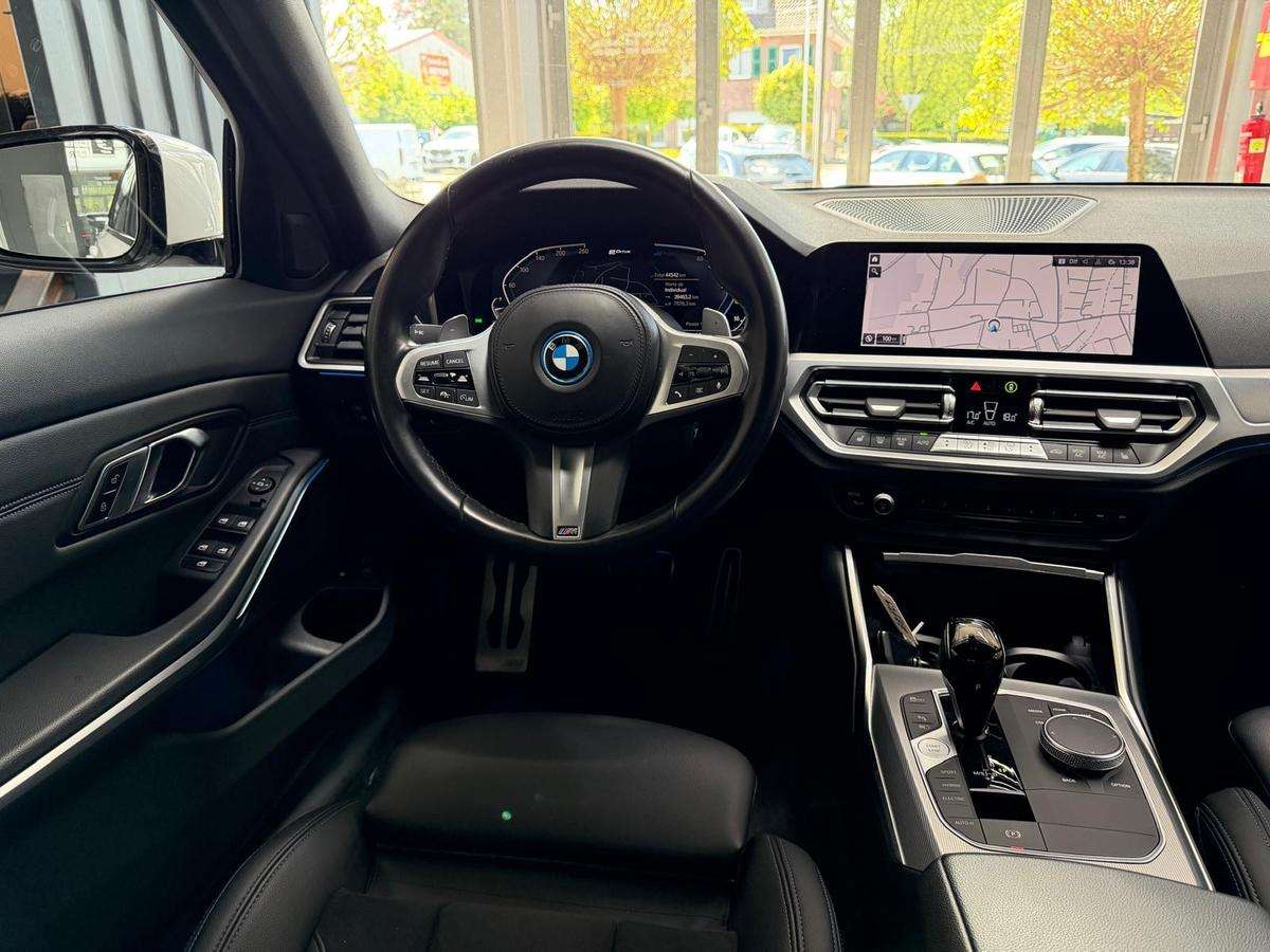 Fahrzeugbild eines BMW 3er-Reihe