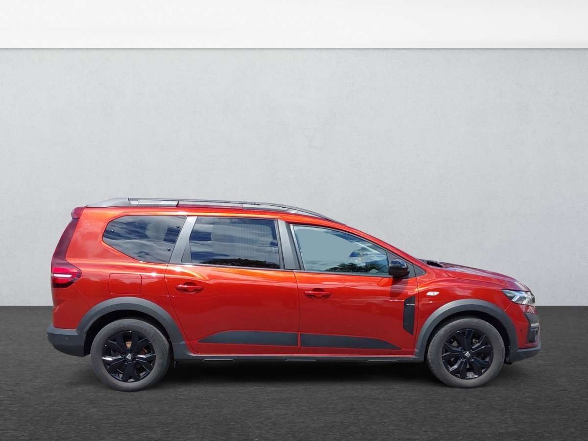 Fahrzeugbild eines Dacia Jogger