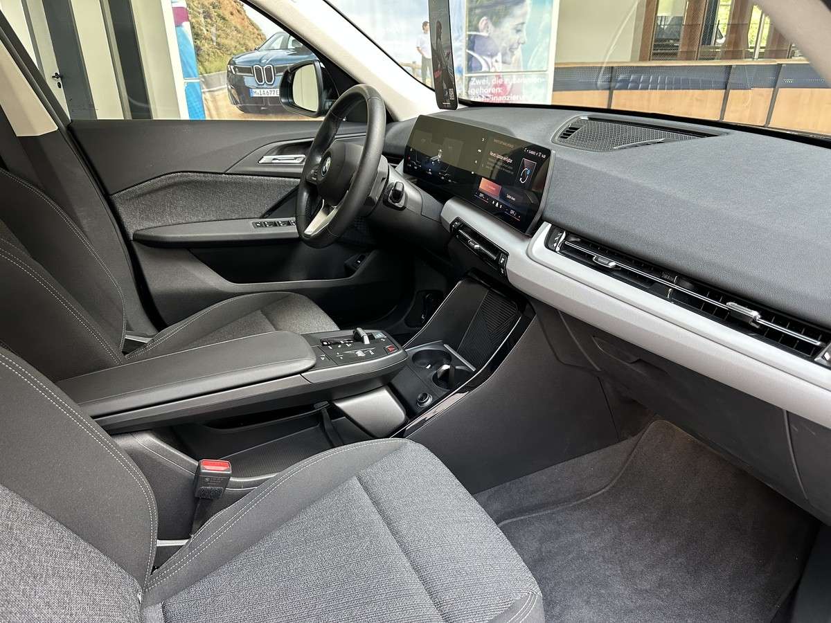 Fahrzeugbild eines BMW iX1