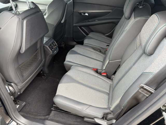 Fahrzeugbild eines Peugeot 5008
