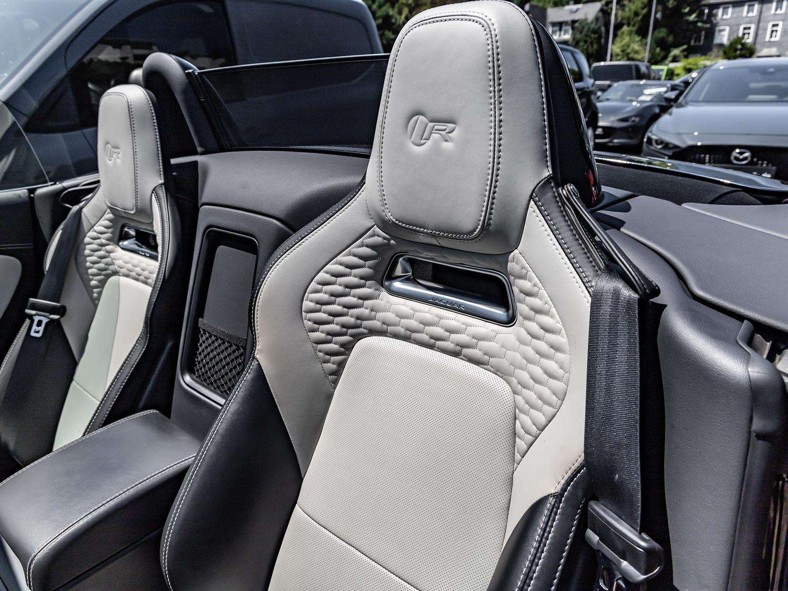 Fahrzeugbild eines Jaguar F-Type