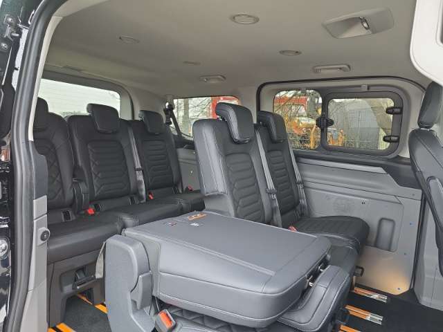 Fahrzeugbild eines Ford Tourneo Custom