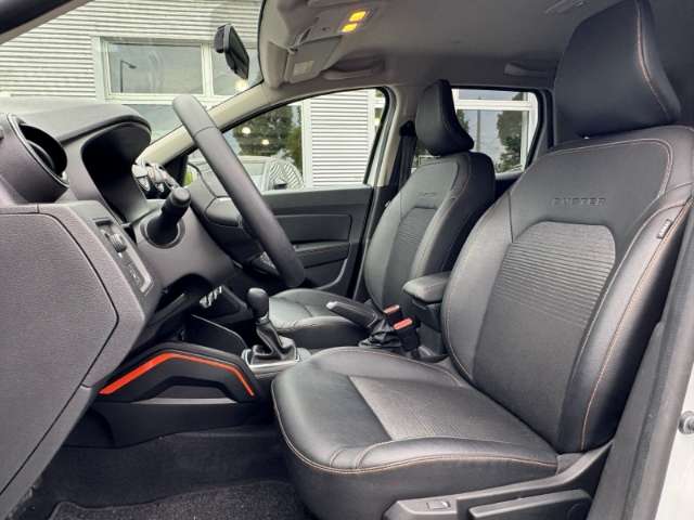 Fahrzeugbild eines Dacia Duster