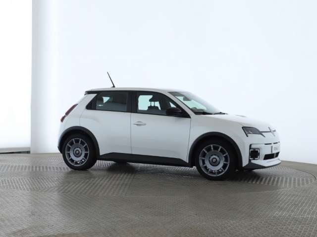 Fahrzeugbild eines Renault 5 E-TECH