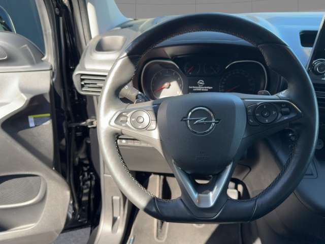 Fahrzeugbild eines Opel Combo Life