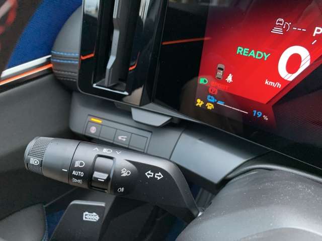 Fahrzeugbild eines Renault Scenic E-TECH