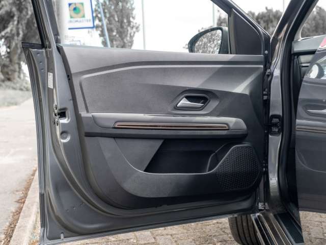 Fahrzeugbild eines Dacia Jogger