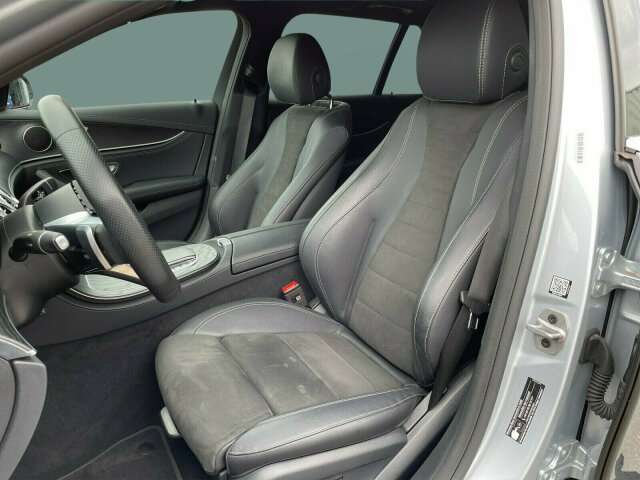 Fahrzeugbild eines Mercedes-Benz E-Klasse