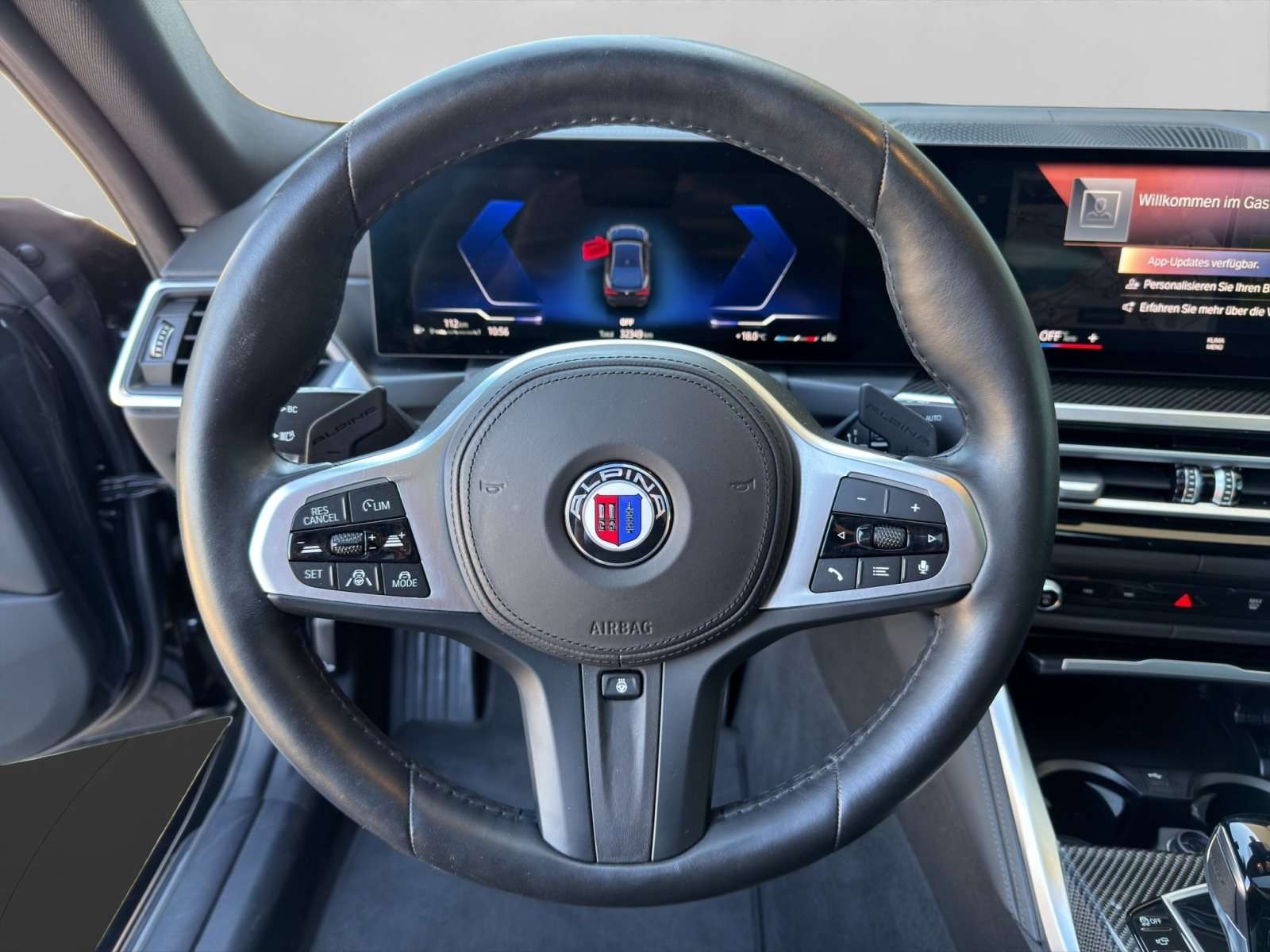 Fahrzeugbild eines Alpina B4