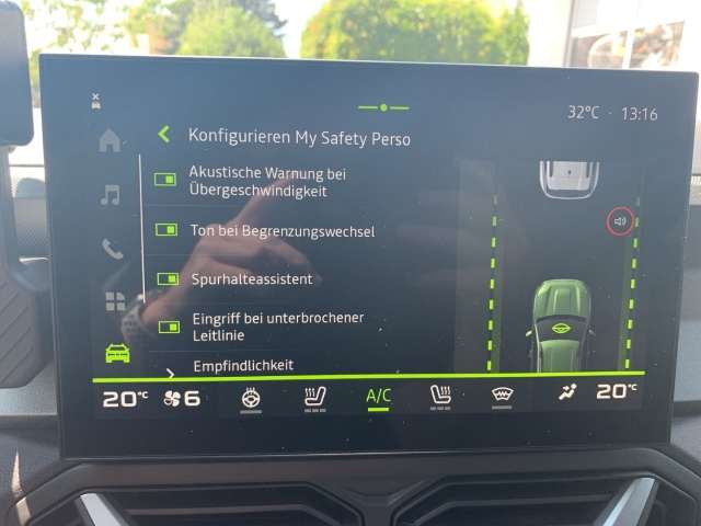 Fahrzeugbild eines Dacia Bigster
