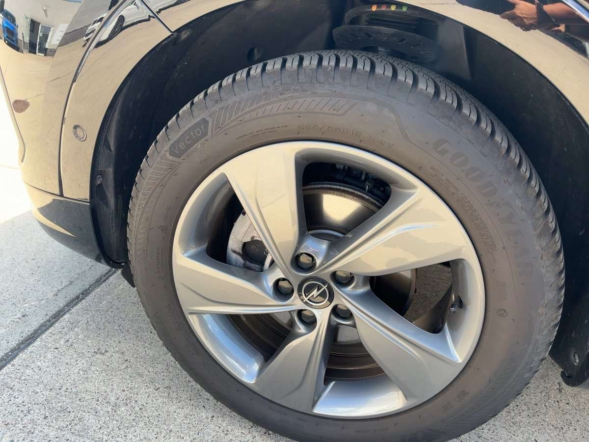 Fahrzeugbild eines Opel Grandland X
