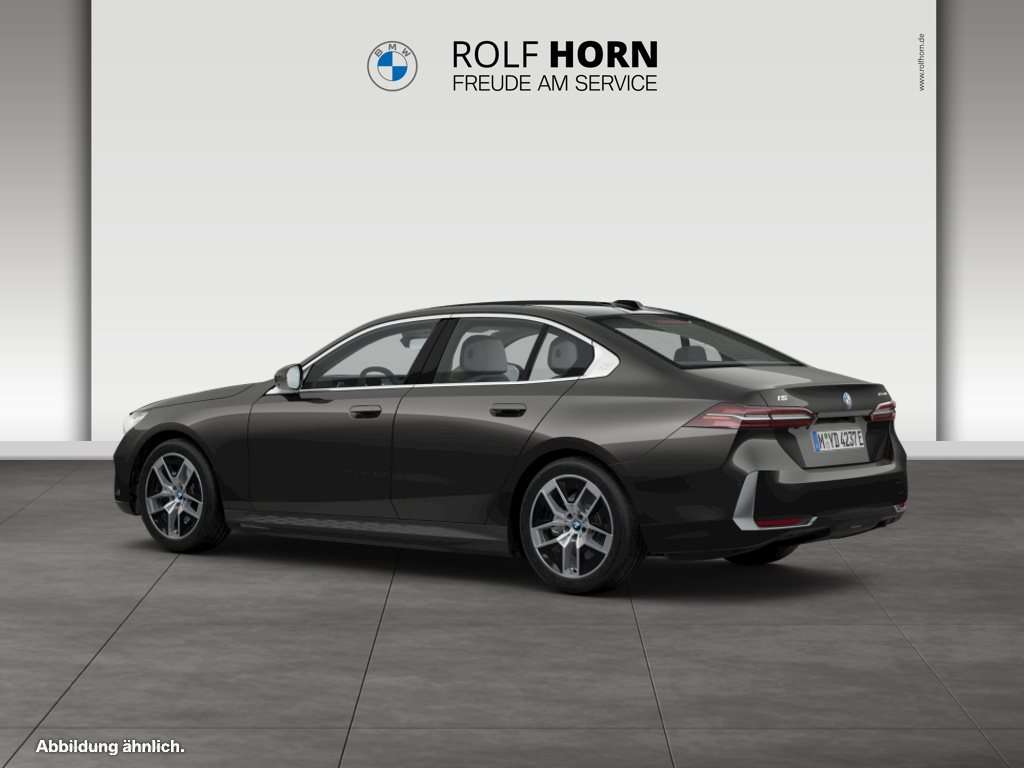 Fahrzeugbild eines BMW i5