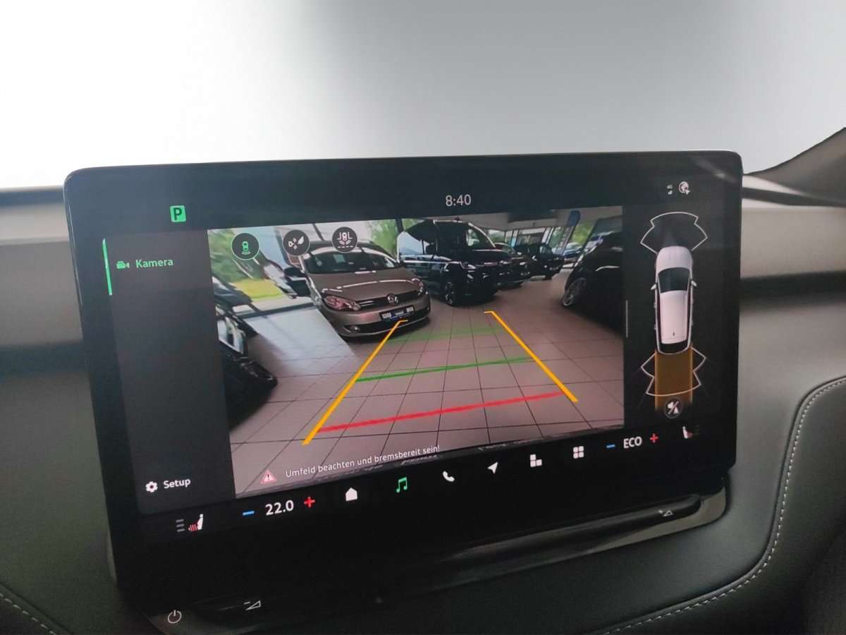 Fahrzeugbild eines Skoda ELROQ