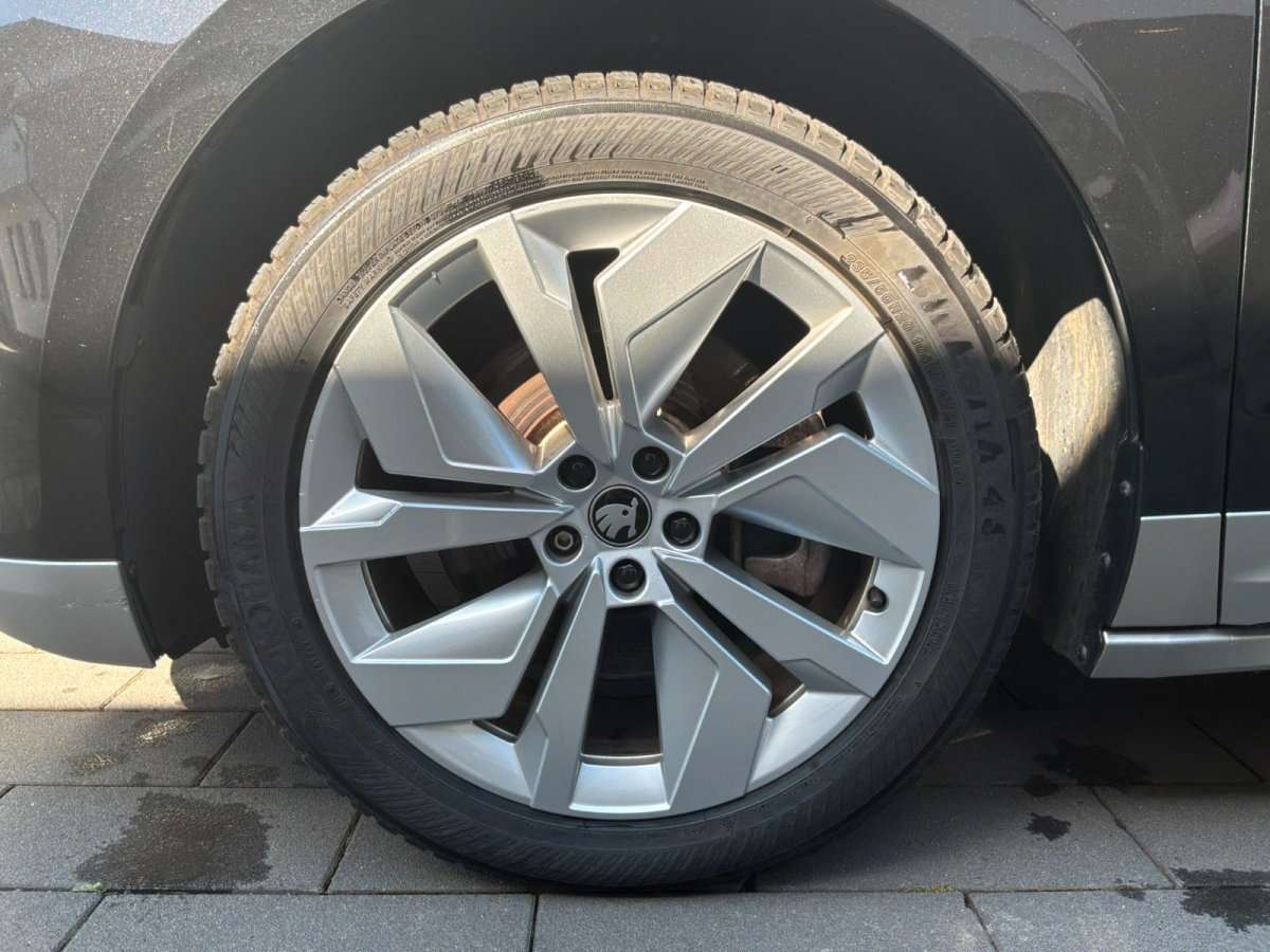 Fahrzeugbild eines Skoda ENYAQ