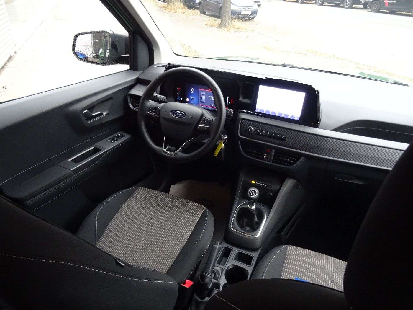 Fahrzeugbild eines Ford Tourneo Courier